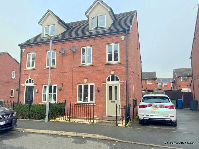 3 Bedroom Semi-Detached House To Rent In Ashworth Street, Bury, BL8