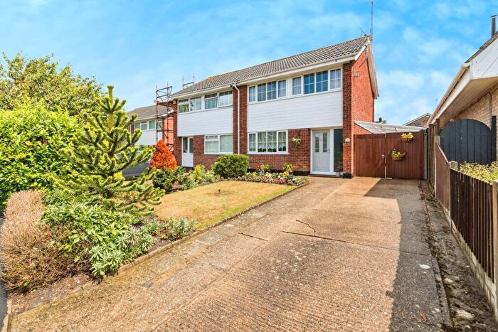 3 Bedroom Semi-Detached House For Sale In Edendale, Lowestoft, Suffolk, NR32