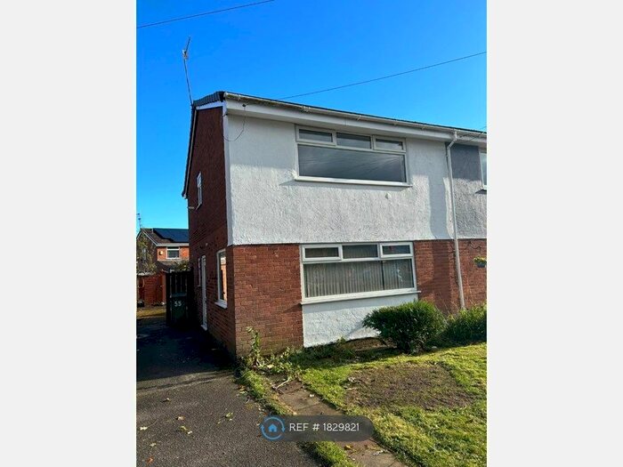 3 Bedroom Semi-Detached House To Rent In Cross Lane, Bebington, Wirral, CH63