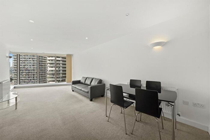 1 Bedroom Apartment To Rent In Alaska Apartments, Royal Victoria Dock, E16