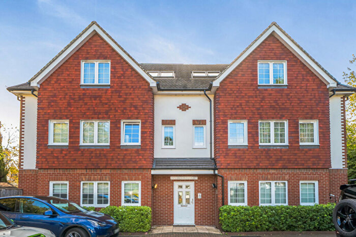3 Bedroom Apartment For Sale In Orchard Avenue, Croydon, CR0