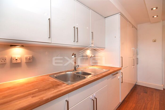 2 Bedroom Cottage To Rent In St. Gabriels Road, Cricklewood, London, NW2