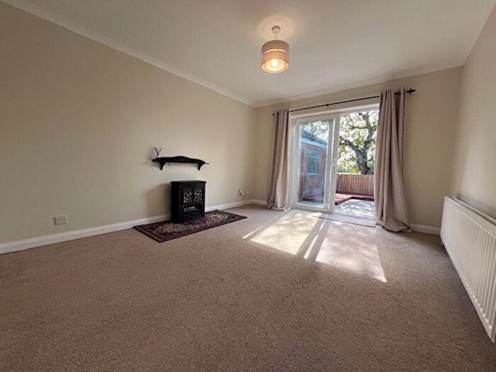 2 Bedroom Semi-Detached Bungalow For Sale In Wilson Close, Tarleton. Preston, PR4