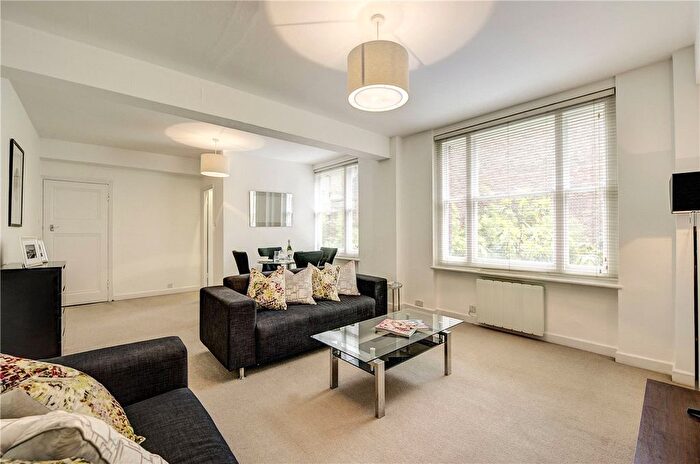 1 Bedroom Flat To Rent In Hill Street, Mayfair, W1J