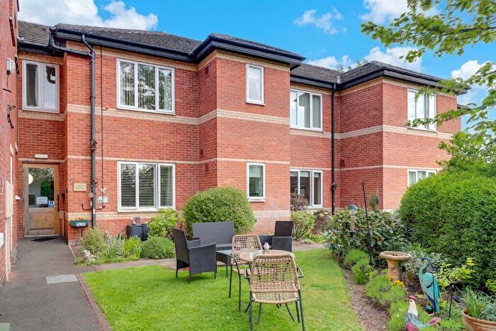 1 Bedroom Flat For Sale In The Firs, Nottingham, NG5