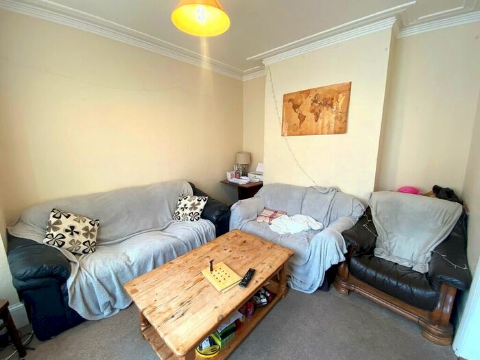 4 Bedroom Terraced House To Rent In Montgomerie Road, Southsea, PO5