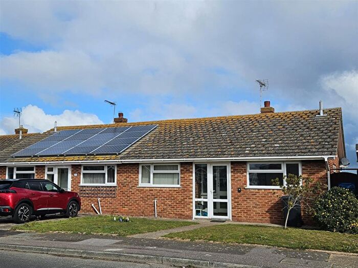 2 Bedroom Semi-Detached Bungalow To Rent In Headcorn Gardens, Cliftonville, Margate, CT9