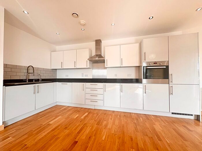 3 Bedroom Flat To Rent In William Mundy Way, Dartford, DA1