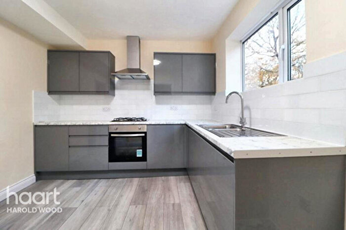 5 Bedroom Terraced House For Sale In Sedgefield Crescent, Harold Hill, RM3