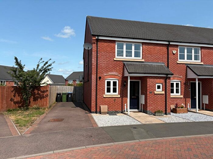 2 Bedroom End Of Terrace House For Sale In Buxton Crescent, Broughton Astley, Leicestershire, LE9
