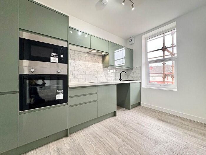 1 Bedroom Flat To Rent In Albert Drive, Bootle, Merseyside, L9