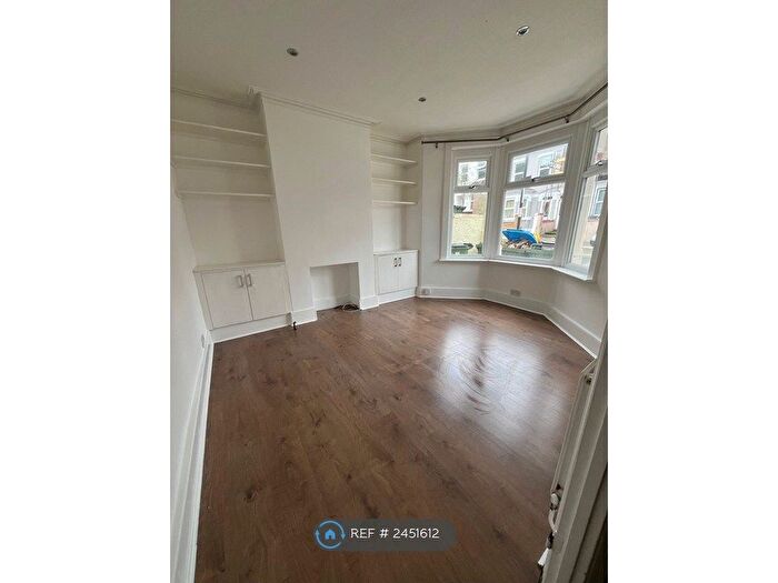 3 Bedroom Terraced House To Rent In Coxwell Road, London, SE18