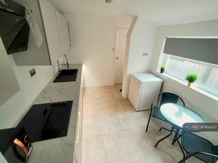 3 Bedroom Terraced House To Rent In Cranley Road, London, E13