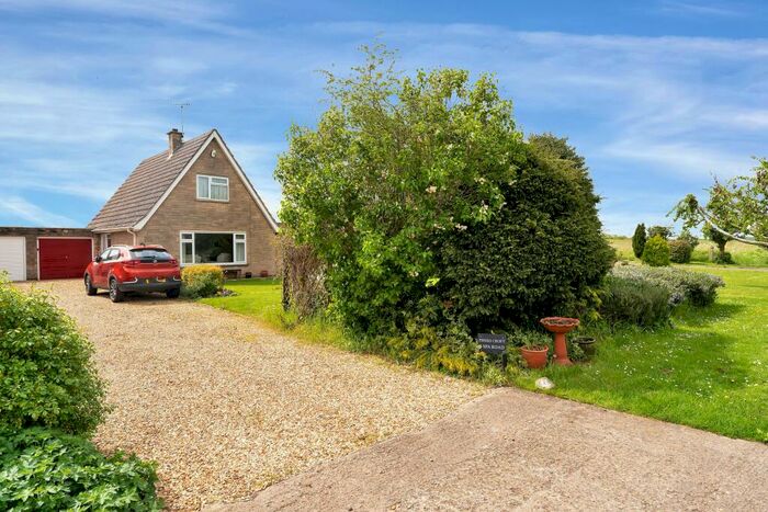 2 Bedroom Chalet For Sale In Spa Road, Braceborough, Stamford, PE9