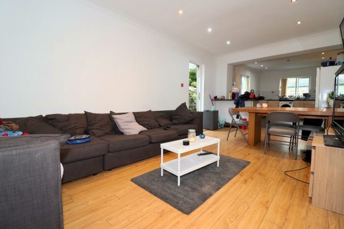 8 Bedroom Terraced House To Rent In Llandough Street, Cathays, CF24