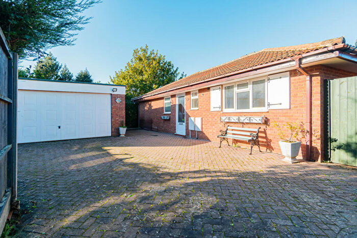 4 Bedroom Detached Bungalow To Rent In Exbury Road Blackfield Unfurnished, SO45