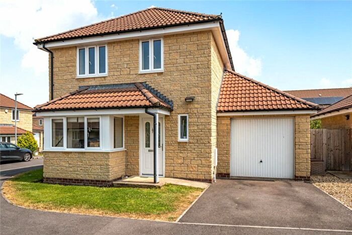 3 Bedroom Detached House For Sale In Collingham Close, Templecombe, Somerset, BA8