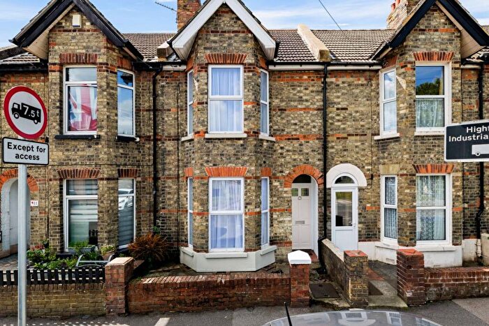 3 Bedroom Terraced House For Sale In Warren Road, Folkestone, CT19