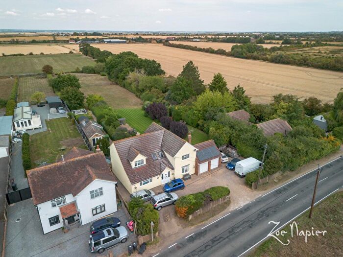 5 Bedroom Detached House For Sale In Latchingdon, CM3