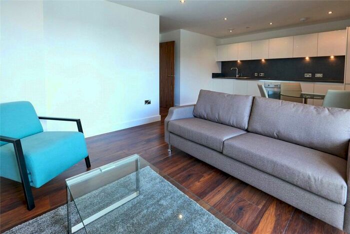 2 Bedroom Apartment To Rent In New Bridge Street Salford, M3
