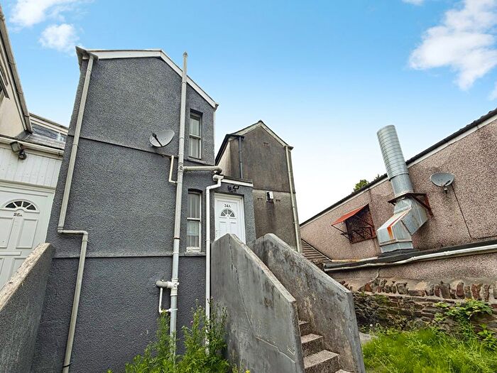 2 Bedroom Flat To Rent In Woodfield Street, Swansea, SA6