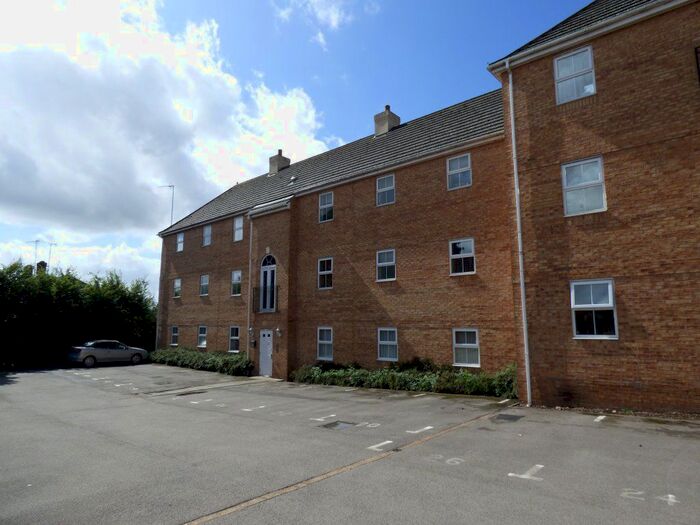 2 Bedroom Flat To Rent In Morning Star Road, Daventry NN11