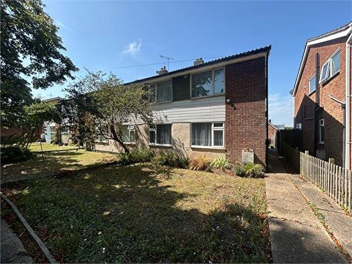 2 Bedroom Maisonette To Rent In Ipswich Road, Colchester, CO4