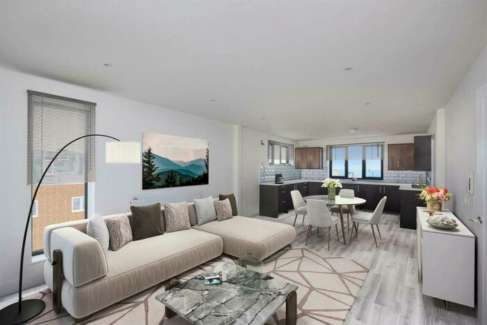 2 Bedroom Apartment For Sale In South Coast Road, Peacehaven, BN10