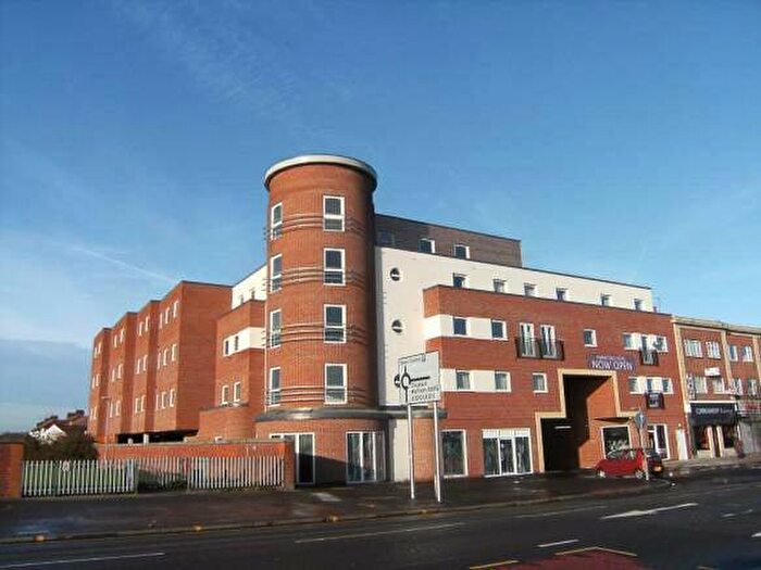 1 Bedroom Apartment To Rent In High Street, Waltham Cross, EN8