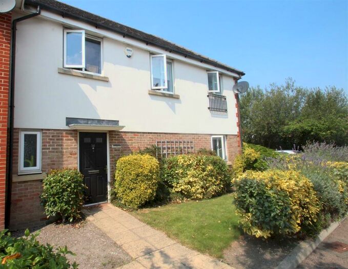3 Bedroom House To Rent In Summerleas Close, Hemel Hempstead, HP2