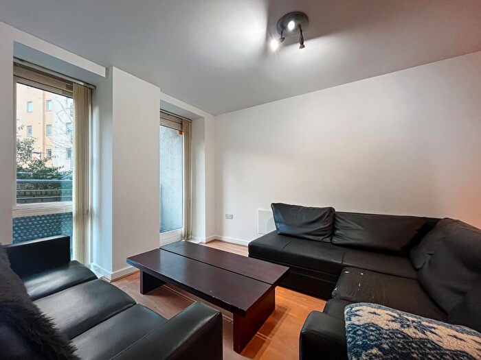 2 Bedroom Flat To Rent In The Helmsley, Aspect, Elmwood Lane, Leeds, LS2