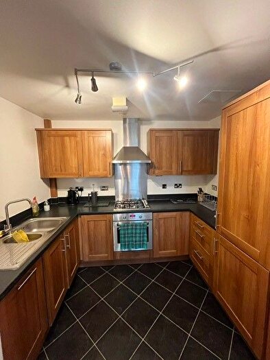 2 Bedroom Flat To Rent In Fern Court, Romford, RM7