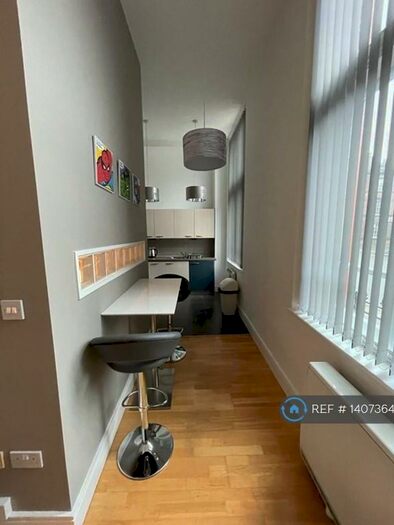 2 Bedroom Flat To Rent In The Symphony Building, Liverpool, L7