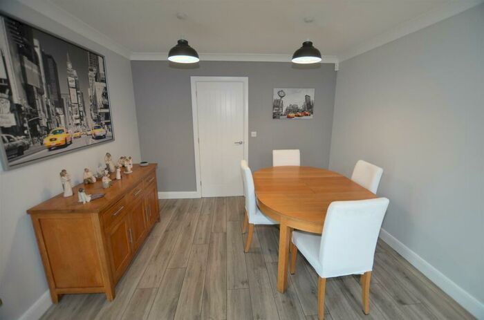 5 Bedroom Detached House For Sale In Granville Close, Duffield, Derby., DE56