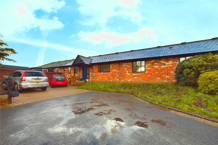 3 Bedroom Bungalow To Rent In Butlers Pond, Whitchurch Hill, Reading, Oxfordshire, RG8