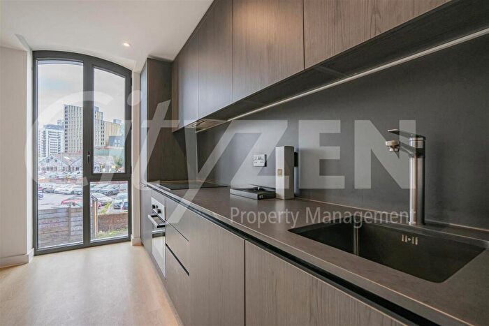 1 Bedroom Flat To Rent In Waterhouse Gardens, Dutton Street, Manchester, M3