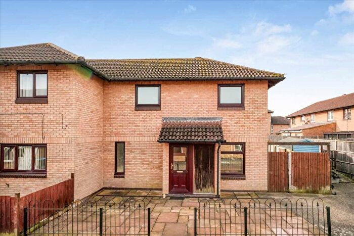 3 Bedroom Semi Detached House For Sale In Breamore Court, Great Holm, Milton Keynes, MK8