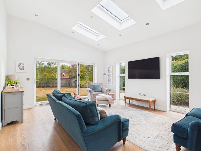 4 Bedroom Detached House To Rent In Bridge Farm, Maisemore, GL2