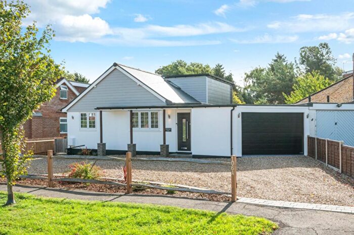 3 Bedroom Semi-Detached Bungalow For Sale In Nutcroft, Fetcham, KT22