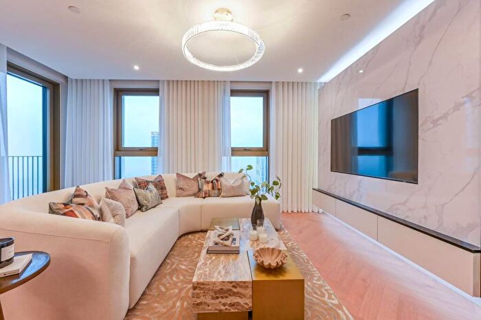 2 Bedroom Flat For Sale In One Thames Quay, Canary Wharf, London, E14