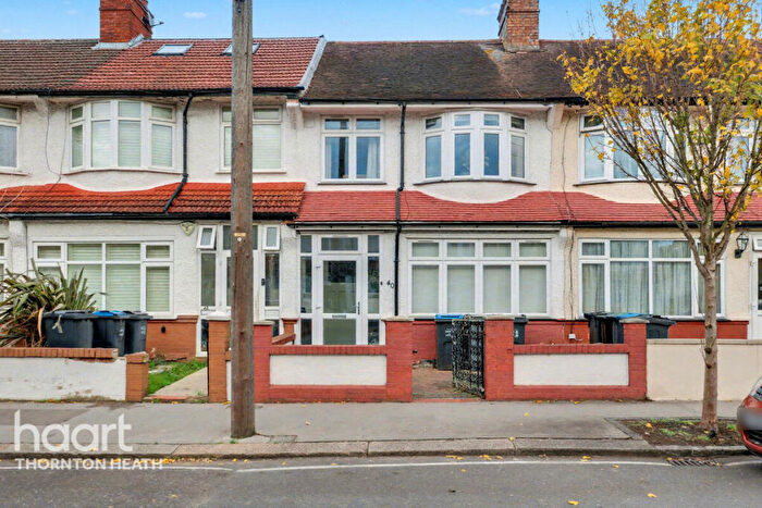 3 Bedroom Terraced House For Sale In Chipstead Avenue, Thornton Heath, CR7