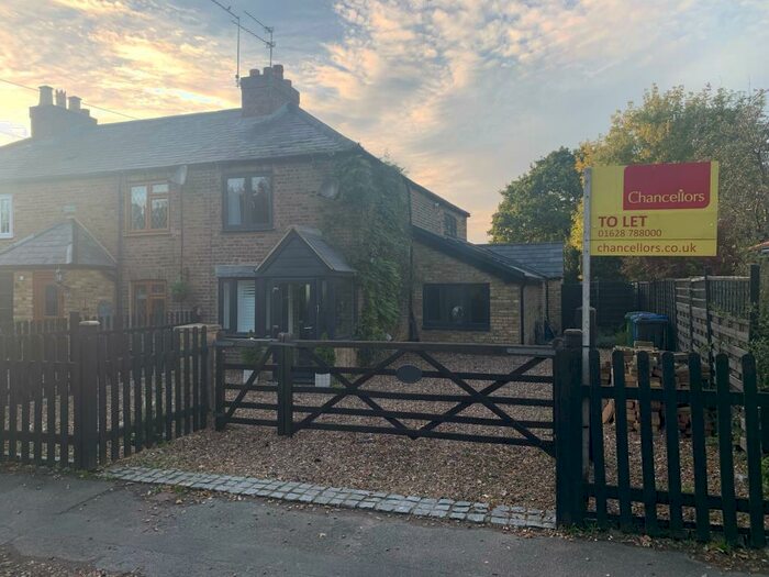 3 Bedroom Semi-Detached House To Rent In Maidenhead, Berkshire, SL6