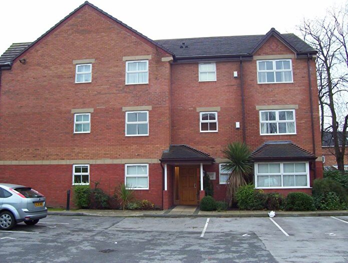 2 Bedroom Flat To Rent In Highgrove Gardens, Palatine Road, Didsbury, Manchester, M20