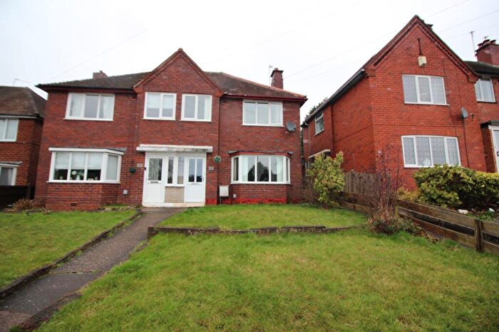 3 Bedroom Terraced House To Rent In Queslett Road, Birmingham, B43
