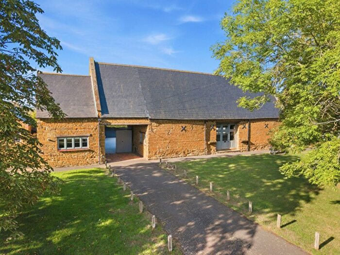 5 Bedroom Barn Conversion For Sale In The Green, Kislingbury, Northampton, NN7