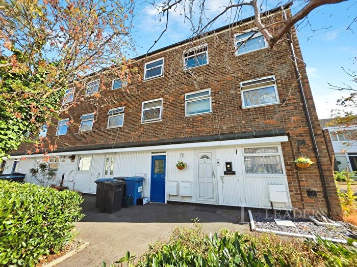 1 Bedroom Flat To Rent In Hornbeams, Harlow, CM20