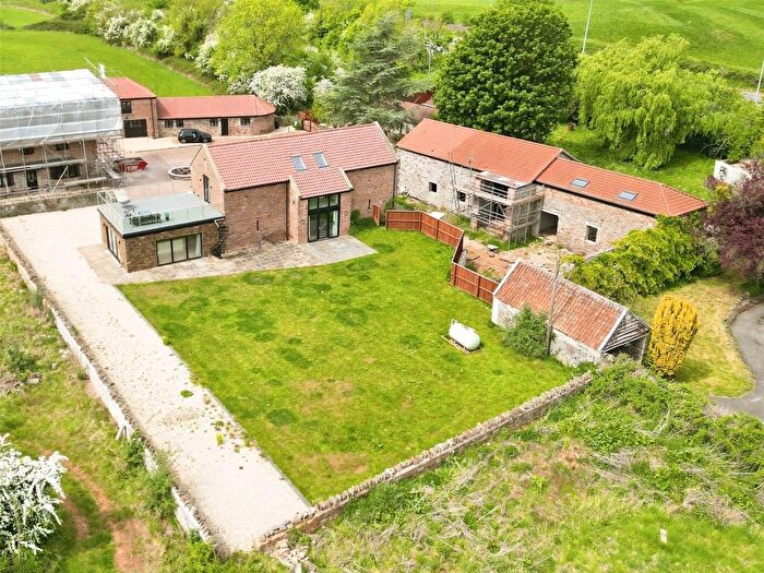 4 Bedroom Barn Conversion For Sale In Threshing And Riverside Barns, Bristol, BS31