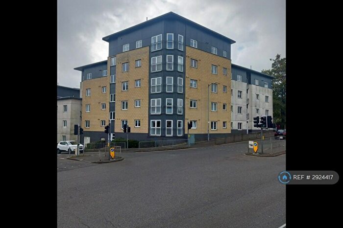 2 Bedroom Flat To Rent In Kerse Lane, Falkirk, FK1