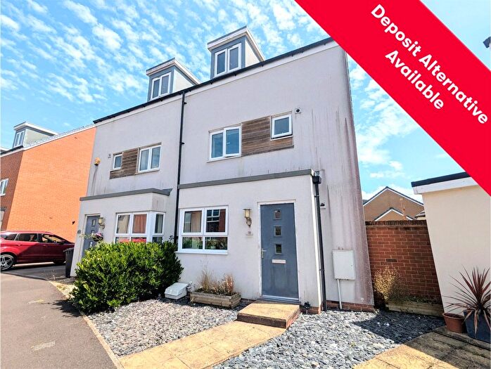 4 Bedroom Detached House To Rent In Sparrowbill Way, Patchway, Bristol, BS34