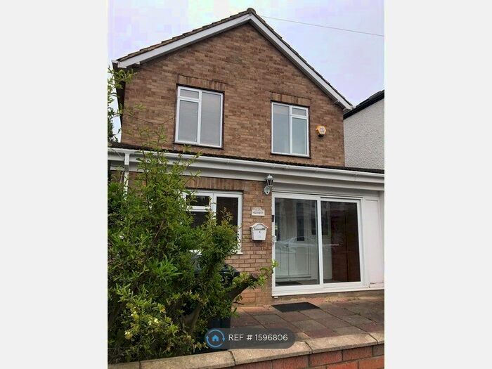 4 Bedroom Detached House To Rent In Acton, Acton, W3